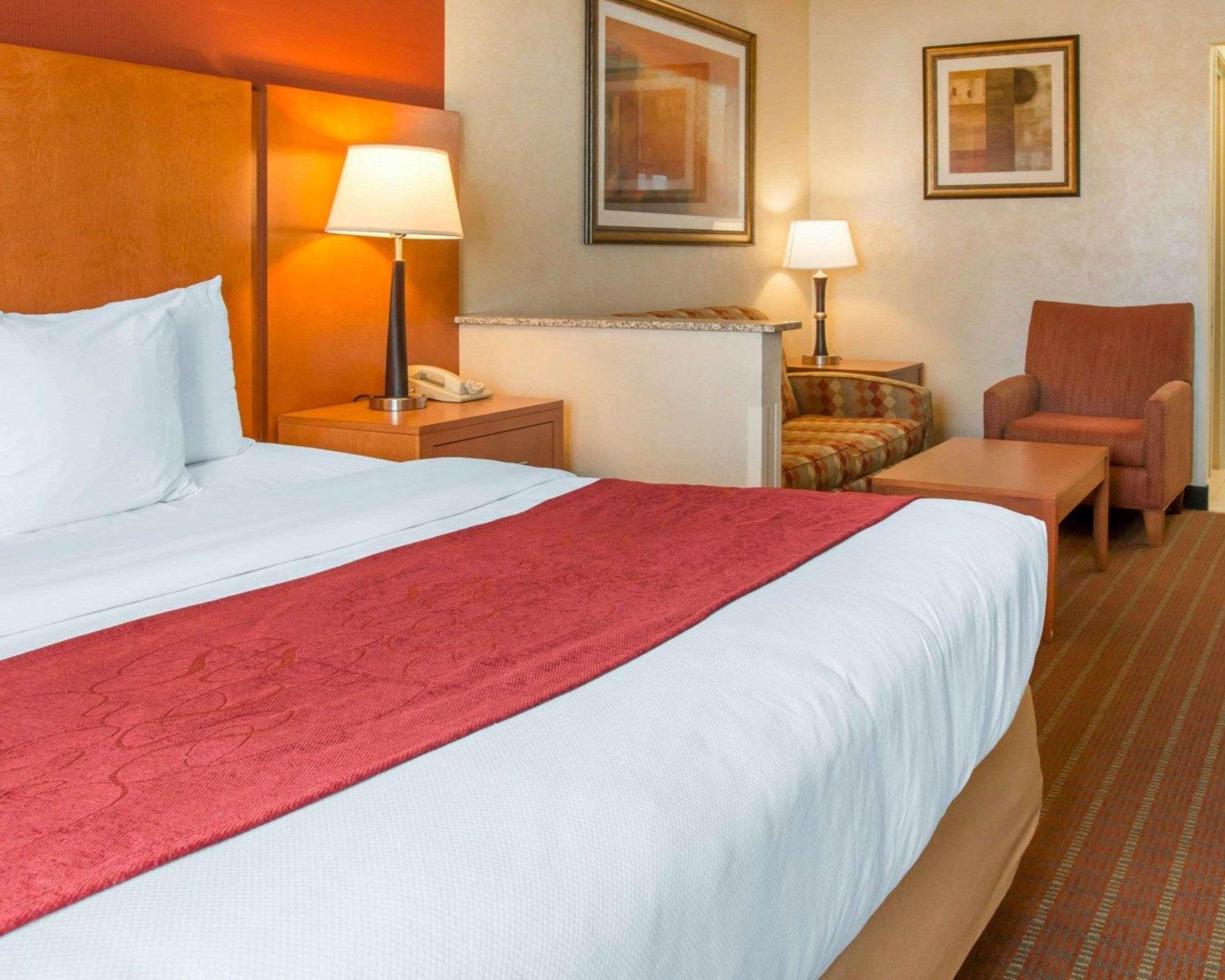 คอมฟอร์ต สวีท Hotel ออเบิร์นฮิลล์ส ภายนอก รูปภาพ